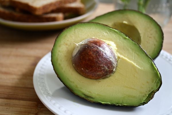 Food-Explorers-Cook-and-Lunch-Avocado