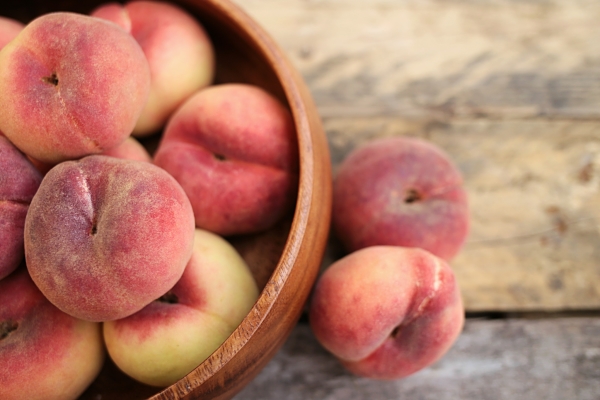 Food-Explorers-Cook-and-Lunch-Peaches