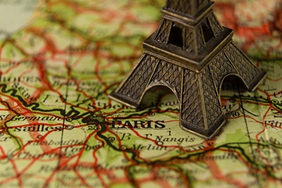 Food-Explorers-Cook-and-Lunch-French-Map-Eiffel-Tower